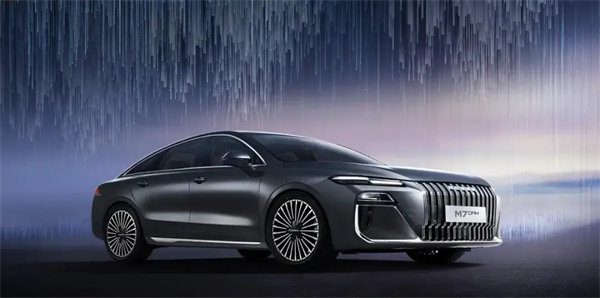 惊涛里再起航，emc易倍·体育转型有哪些初步成效？