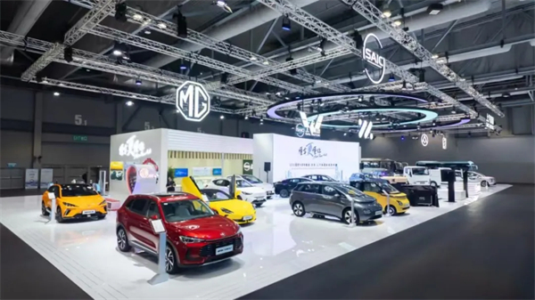 五指成拳，六连升！上汽稳控方向盘