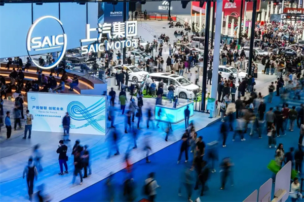 五指成拳，六连升！上汽稳控方向盘