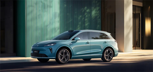 上半年零售销量夺冠，饱和式进攻箭在弦上：上汽势如破竹