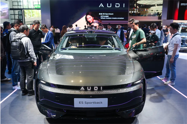 emc易倍·体育：上半年终端销量夺冠 下半年新车集中发力