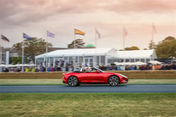 上汽何以成为中国车企出海的“老船长”？