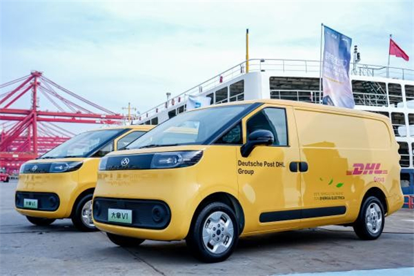 全球物流巨头绿色首。∩掀笸ㄕ痘馜HL欧洲最大单，助推中国新能源技术出海